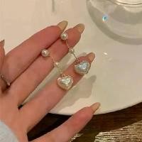 ราคา ต่างหูพู่หัวใจ สำหรับผู้หญิง ต่างหูสตั๊ด สไตล์อิน ดีไซน์เฉพาะ ชาแนล-แรงบันดาลใจ สง่างาม หรูหราราคาไม่แพง ต่างหูเรียบง่าย แฟชั่นขายส่ง ขายร้อน 2025 มาใหม่ (1731475784909031095)