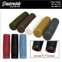 ราคา ซีโอดี (สินค้ามีพร้อมส่ง) ปลอกแฮนด์ vans ปลอกแฮนด์ทรงแวน ปลอกแฮนด์หุน ปลอกแฮนด์นิ้ว ตรงปก clubstyle harleydavidson bolt950 (1731327395831383672)