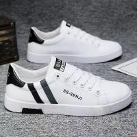 ราคา รองเท้าสีขาวสำหรับผู้ชาย พื้นนุ่ม แฟชั่นเกาหลี รองเท้าสเก็ต อเนกประสงค์ อินเทรนด์ เหมาะสำหรับนักเรียน ใส่หน้าร้อน หล่อ kasut รองเท้า ราคา ถูก รองเท้า นันยาง สี ขาว vans แ ท ้ (1732049117096871523)