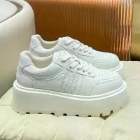 ราคา รองเท้าผู้หญิง รองเท้าสีขาว หนังนิ่ม แพลตฟอร์ม พื้นหนา ดีไซน์แพนด้าขาวดำ อเนกประสงค์ เพิ่มความสูง รองเท้าผ้าใบกีฬาลำลอง มาใหม่ 2025 ที่ เจนนี่ ใส่ อดิดาส แมรี่เจน ไนกี้ ผ (1732066718219536342)