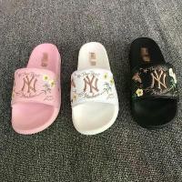 ราคา รองเท้าแตะปักผึ้งน้อย, ดีไซน์มิกกี้ดิสนีย์, สำหรับผู้ชายและผู้หญิง, รองเท้าแตะสายเดี่ยว, สไตล์แยงกี้ NY, รองเท้าแตะกันลื่น, ใหม่ในปี 2568, 2025 zara heels zara heels (1731561308706211235)