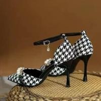 ราคา รองเท้าแตะเปิดนิ้วเท้า, สไตล์เดียวกัน, Rhinestone หนึ่งสายรัด, สไตล์ Chanel, รองเท้าส้นสูงกริช, Houndstooth, รองเท้ามืออาชีพน้ำหนักเบา, ฤดูใบไม้ผลิฤดูร้อนปี 2024 มาใหม่, [อัตราการยืนยัน 99%] (17320268