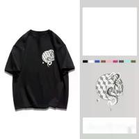ราคา 【COD พร้อมจัดส่ง】เสื้อยืดผ้าคอตตอน เสื้อยืด oversize 2025 เสื้อยืดปีใหม่ NEWYEAR ลายพิมพ์งูสำหรับผู้ชาย (1731408985120476140)