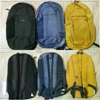 ราคา จัดส่งทันที. Hiking 10L Backpack - Arpenaz NH100 (1732011291461519458)