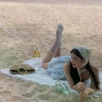 ราคา Beach blanket ผ้าปูชายหาดสีขาว พร็อบถ่ายรูป ผ้าปูปิคนิค พร้อมส่งจากกทม. ขายร้อน (1732171794932335742)