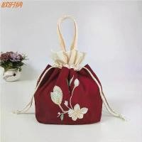ราคา Juststar ปัก Hanfu Bucket Bag Vintage ผ้าไหมปักกระเป๋าถือโทรศัพท์มือถือทุกคู่ สินค้าดี (1731825253219468358)