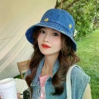 ราคา D148 หมวก Bucket ผ้ายีนส์ฟอก ใส่สะบายระบายอากาศได้ดี หมวกบักเก็ตปักน้องยิ้ม พร้อมส่งจากไทย (1730328882153884273)