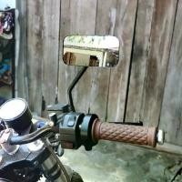 ราคา กระจกมอเตอร์ไซค์ ทรงสี่เหลียม สีดำ เลนส์ใสมองเห็นชัด กระจกมองข้างมอเตอร์ไซค์ กระจกแต่งมอเตอร์ไซค์ mirror motorcycle (1729734487304603918)