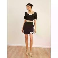 ราคา [Pomelo] กระโปรงสั้นดีไซน์แถบต่างสี / Contrast Trim Mini Skirt (1729658380218239067)