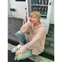 ราคา 【coat sweater】เสื้อถักคอปกลายฉลุสีชมพู สไตล์อเมริกันเรโทร สำหรับผู้ชาย ซอกมีฮู้ด แขนยาว เสื้อคาร์ดิแกนหลวมสบายๆ เหมาะสำหรับฤดูใบไม้ร่วงและฤดูหนาว (1731353170752801472)