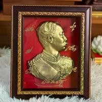 ราคา กรอบรูปมงคล กรอบรูป ของขวัญ ของที่ระลึก งานเทศกาล ของบูชาเสริมศิริมงคล ท้าวเวสสุวรรณ สมเด็จพอ ร.5 พญาครุฑมหาเศรษฐี แขวน (1732154209228064056)