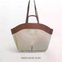 ราคา Milan Collection กระเป๋าถือ กระเป๋าผ้าผู้หญิง กระเป๋าแฟชั่น กระเป๋าสะพายไหล่ กระเป๋าสีดำ ใบใหญ่ จุของได้เยอะ ทรงสวย พร้อมส่ง (1730996872705772274)