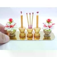 ราคา ชุดธูปเทียนจิ๋ว พานมะลิ (สูง 5.5 ซม.) ธูปเทียนจิ๋ว พานมาลัย พานจิ๋ว ชุดธูปเทียน ธูปจิ๋ว เทียนจิ๋ว ของจิ๋ว ของตกแต่ง คําแนะนําการขายที่ร้อนแรงในเดือนนี้ (1731952162636203017)