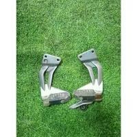 ราคา พักเท้าหลังyamaha -spark 110 สปาร์ค x1 แท้มือสองเหมาะนำไปทำสีใหม่ คําแนะนําการขายที่ร้อนแรงในเดือนนี้ 125 r หัวแหลม จาน แต่ง จีออ โน่ ปั้ม brembo 110i 4v (1732220328939849059)