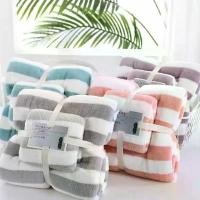 ราคา instock【แพ็คคู่ 2ผืน】 ห่อด้วยถุงแก้ว ผ้าขนหนู ชุดผ้าขนหนูอาบน้ำ ของขวัญ ชําร่วยงานแต่ง ผืนใหญ่+ผืนเล็ก (1732259596907217961)
