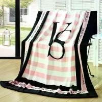 ราคา ผ้าห่ม วิคตอเรีย VICTORIA'S SECRET ขนาด 130x155 ซม. แพ็ค 1 ชิ้น (1729652813444712591)