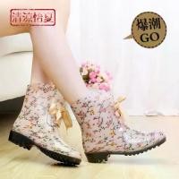 ราคา รองเท้าบูทกันฝนสำหรับผู้หญิง, คอลเลกชันฤดูใบไม้ผลิฤดูร้อน, แฟชั่นเกาหลี, หลอดกลางสั้น, รองเท้าบูท, รองเท้าบูทกันน้ำ, รองเท้ายาง, กันลื่น, รองเท้าบูทน้ำ, รองเท้าบูทกันฝนสำหรับผู้ใหญ่ (17322959718864992