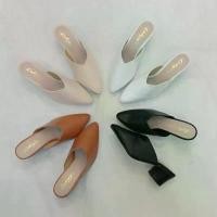 ราคา รองเท้าส้นสูง 2 นิ้ว หัวแหลมใส่ทำงานได้ หัวแหลม เปิดส้น ใส่สบาย ไม่กัดเท้า ทำในไทย รุ่น CY9001 แนะนำ (1732172244288636062)