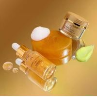 ราคา ส่งฟรี เซ็ต 3ชิ้น สบู่+เซรั่ม+ครีม สบู่ขมิ้นน้ำผึ้ง เซรั่มทองคำคอลลาเจน ครีมขมิ้นไข่มุก สบู่ขมิ้น ครีมขมิ้น บํารุงผิวหน้า สกินแคร์ (1729890137628248513)