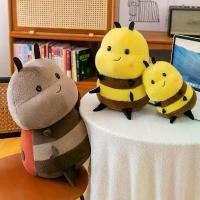 ราคา ตุ๊กตาผึ้งน้อย ต้นฉบับ ของตกแต่งบ้านและโซฟา หมอนอิง ดีไซน์การ์ตูนผึ้งน่ารัก monchhichi (1732350212073424501)