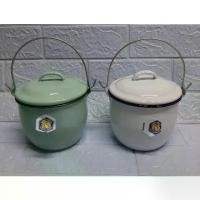 ราคา 【เก็บเงินปลายทาง】 หม้อ หม้อหูหิ้วเคลือบ 12 ซม.(สีเดียว) ตรากระต่าย หม้อวินเทจ หม้อหู หม้อเคลือบ หม้ออวยโบราณ (คละสี) (1732186110647239809)