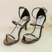 ราคา ** พร้อมส่งค่ะ ** 3สาย Black chrome สีดำเงา ส้นสูง 3 นิ้ว ** คําแนะนําผลิตภัณฑ์ใหม่ของเดือนนี้ croc รองเท้า หนีบ แฟชั่น เชือก ถัก (1731896406043494298)