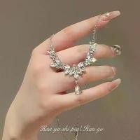 ราคา สร้อยคอหยดน้ำเพทาย ซุปเปอร์พราว หรูหรา ราคาไม่แพง mariah butterfly ring บีเกิ้ล น่ารัก ๆ เลส ข้อมือ หลวง พ่อ รวย art phro กําไล คู่รัก เชือก เทียน เลส ข้อมือ หลวง พ (1731837189997823804)