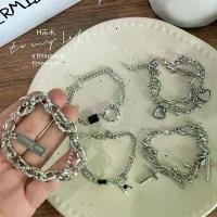 ราคา สร้อยข้อมือคู่, เทรนด์ฮิปฮอปเกาหลีและญี่ปุ่น, การออกแบบดาวมะม่วงสีดำ, สำหรับผู้หญิง, การออกแบบเฉพาะที่เรียบง่าย, สร้อยข้อมือสองชั้นรูปหัวใจไขว้, สไตล์ Ins เชิงเทียน ไหว้พระ เทีย (1731965149600122795)