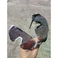 ราคา ✥แว่นตาขี่จักรยาน​เลนส์​ auto ตัดแสงอัตโนมัติ​☉ (1732255881670919404)