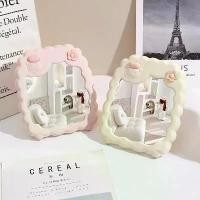 ราคา กระจกแต่งหน้าแบบพกพาและพับได้, กระจกเจ้าหญิง, กระจกพกพาขนาดใหญ่และเรียบง่าย, เหมาะสำหรับโต๊ะเครื่องแป้งหอพักและโต๊ะเครื่องแป้งหญิง, [COD] คุชชั่นใน 7–11 แปรง กระจุก แปรง แต่งห (1731297693143369212)