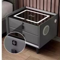 ราคา 【สินค้ายอดนิยม】 โต๊ะข้างเตียงอัจฉริยะ มีไฟหัวเตียงชาจแบตไร้สาย ไม้สน PU กระจกนิรภัย โคมไฟ 3 สี ช่อง (1732130748670772335)