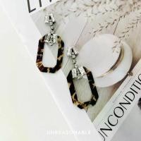 ราคา ต่างหู Drop Tiger Print ต่างหูคลิป ต่างหูก้านเงินแท้ UA0977-01 Unreasonable Accessories (1731688407228057965)