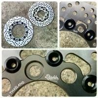 ราคา ชุดจานดิสเบรคหน้า-หลัง แต่ง Diablo เทาหมุดดำ For Honda DAX125 ( made in Thailand ) (DX037) (1732440453034444013)