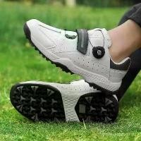 ราคา รองเท้ากอล์ฟ ไซส์ใหญ่ (36-47) สำหรับผู้ชายและผู้หญิง บายอากาศได้ดี เหมาะสำหรับเล่นกีฬากอล์ฟ HCBM volleyball shoes สตั๊ด f 50 wingzsport ฟุตซอล mizuno morelia 2 club รองเท้ (1732009353171207182)