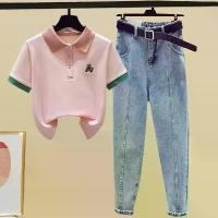 ราคา Denim suit for women กางเกงลายสก็อตเล่นตะกร้อ กางเกงลายสก็อตสีฟ้าเตะตะกร้อ 2024 new summer pink polo collar embroidery Bear style all-match color high-waisted Harlan nine-point j (1730522225646013158)