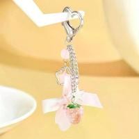 ราคา พวงกุญแจโซ่รักสตรอเบอร์รี่ ดีไซน์รัก ไก่ เน่า พวงกุญแจ jewelry mystery jar กล่อง จุ่ม พวงกุญแจ โคนัน pov keychain (1731409978306233556)