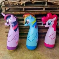 ราคา 【จัดส่งทันที】 Rocking doll ตุ๊กตาล้มลุกโพนี่ ของเล่นตุ๊กตาโพนี่ ของเล่นเป่าลม ของเล่นโพนี่ (1731972308959986977)