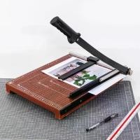 ราคา 【hot】แท่นตัดกระดาษไม้ ตราม้า A4 A5 B4 B5 ตัดตรง ใช้งานง่าย เครื่องตัดกระดาษ แท่นตัด paper cutter horse แท่นตัดกระดาษ (1730345291796023866)