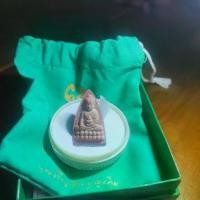 ราคา Certified productsพระพุทโธน้อยบรรจุอัฐิ"รุ่นยกฐานะ"พิมพ์ใหญ่ปูนแดงเลข1623 (1731861729970980840)