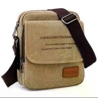 ราคา Citadel กระเป๋าสะพายข้าง กระเป๋าผู้ชาย แฟชั่นญี่ปุ่น ย้อนยุค ผ้าแคนวาส พร้อมส่งจากไทย B729 กระเป๋าสะพายข้างผู้ชาย Men's crossbody bag (1732305703256165209)