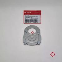 ราคา แผ่นรองฝาครอบเครื่องด้านซ้าย (WX763) HONDA: (11342-KVY-900) CLICK-I, SCOOPY-I 2009, 2012, 2017 ... แพ๊คละ 1 ชิ้น... [แท้ศูนย์ 100%] ...กลุ่มอะไหล่ฝาครอบเครื่องด้านซ้าย ... PLATE,.L..COVER (17307153367