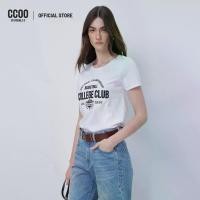 ราคา CC DOUBLE O เสื้อยืดปักลายอักษรบาสเก็ตบอลคอลเลจคลับ ผู้หญิง BASKETBALL COLLEGE CLUB EMBROIDERED TEE รุ่น C5SFWTTS38 (AW25#A1) (1732011075228894974)