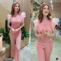 ราคา The Perfect Ladies ชุดจั๊มสูท JUMPSUIT จั้มสูทลูกไม้ ขายาว ไหล่ระบาย .. สีชมพู (1730512770273675714)