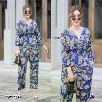 ราคา The Perfect Ladies Jumpsuit #สาวอวบ จั้มสูทขายาวพิมลาย สีกรมท่า (1729550849036814786)