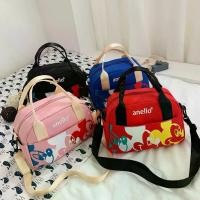 ราคา 【คนไทยแนะนำ!】 ANELLO MICKEY Fashion handbag กระเป๋าสะพาย กระเป๋าถือผ้า ลายการ์ตูน มาใหม่ สวยมากๆ (1732458147990176936)