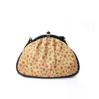 ราคา SaleVintage Japanese kisslock Handbag กระเป๋าทรงถือ งานหนังแท้ญี่ปุ่น แบรนด์ มือ สอง ช๊อปมันส์ วันเงินเดือนออก (1732094290883478695)