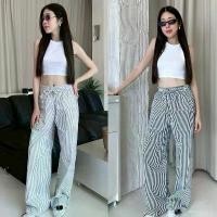 ราคา Valen • Stripes pant กางเกงขายาวเอวสม็อค ลายริ้ว กระเป๋าหน้า ผ้าดีไม่ร้อนใส่สบาย ระบายอากาศได้ดี สปอร์ตเกิร์ลสุดๆ กางเกงขายาวทรงกระบอก สาวอวบใส่ได้ (1732139033396741557)