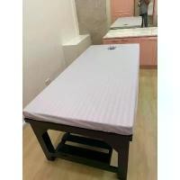 ราคา ส่งฟรี ผ้าปู เตียงนวดสปา (เจาะรู) นวดออย นวดอโรม่า นวดน้ำมัน มีขนาด 80x200,90x200,100*200 COD (1731554966719596401)