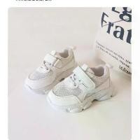 ราคา รองเท้า ตาข่าย ระบายอากาศ สีขาว สไตล์ใหม่ รองเท้าเรียนรู้ 2025 พื้นนุ่ม น้ำหนักเบา ทันสมัย เหมาะสำหรับเล่นกีฬา นักเรียนสี่ Eve ดีไซน์ดาว วัยรุ่น Pop เก่า รองเท้านักเรียน 4eve รอง (1732000231363544248)