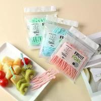 ราคา 300 ชิ้น ส้อมจิ้มผลไม้แบบพลาสติก ส้อมพลาสติก สำหรับจิ้มเค้ก ขนมหวาน ไม้เสียบผลไม้ (1731737923116827754)